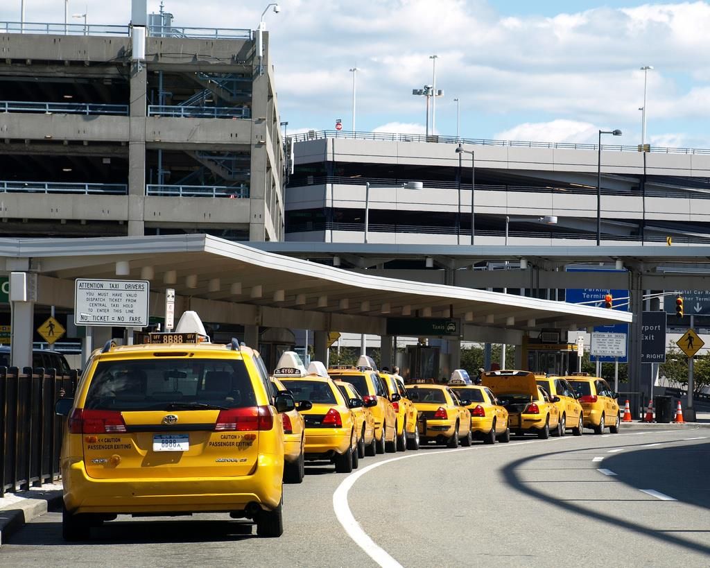 Airport taxi sydney